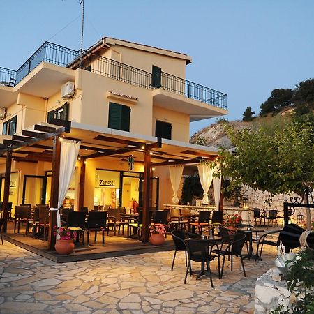 Zephyros Rooms And Apartments Drymon Esterno foto